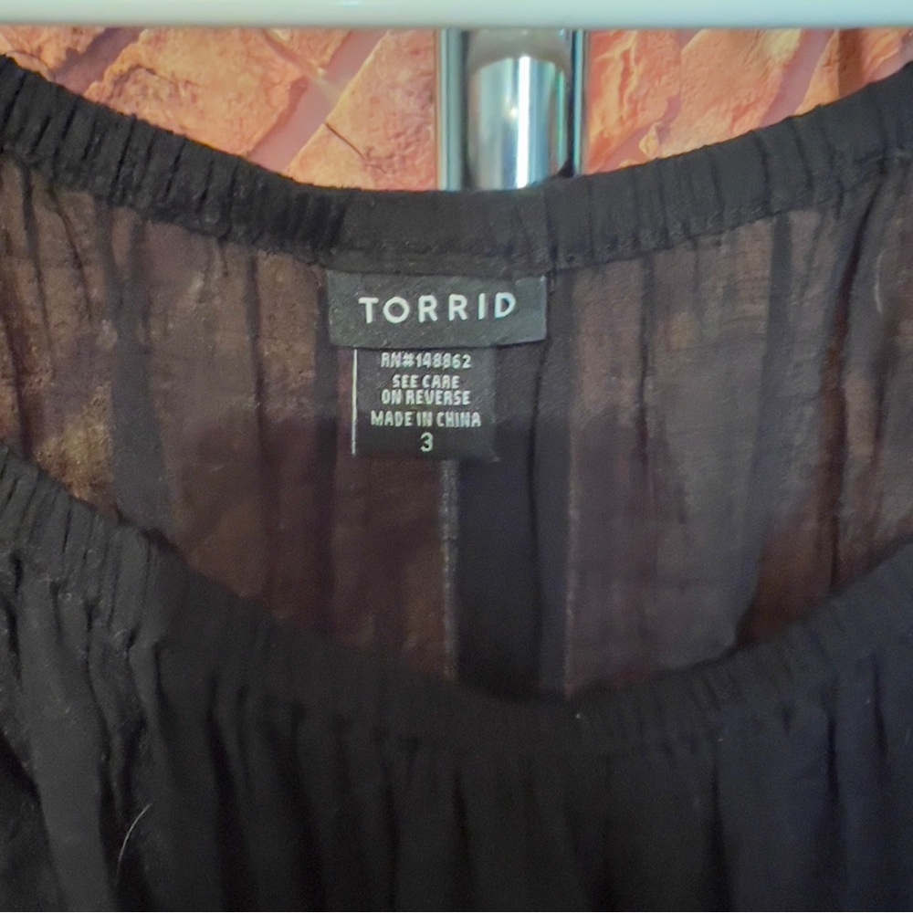 Torrid 3 blouse - Picture 3 of 4